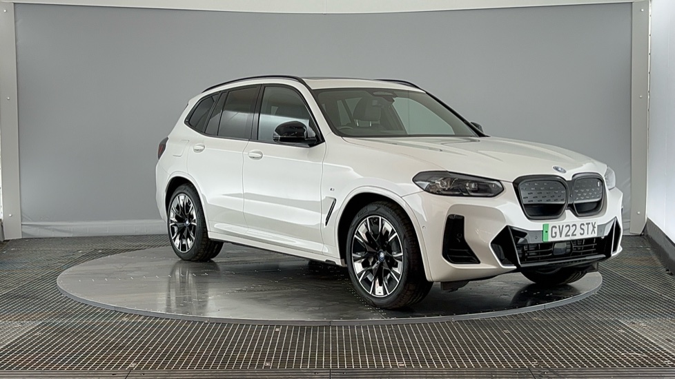 BMW iX3 Image 6