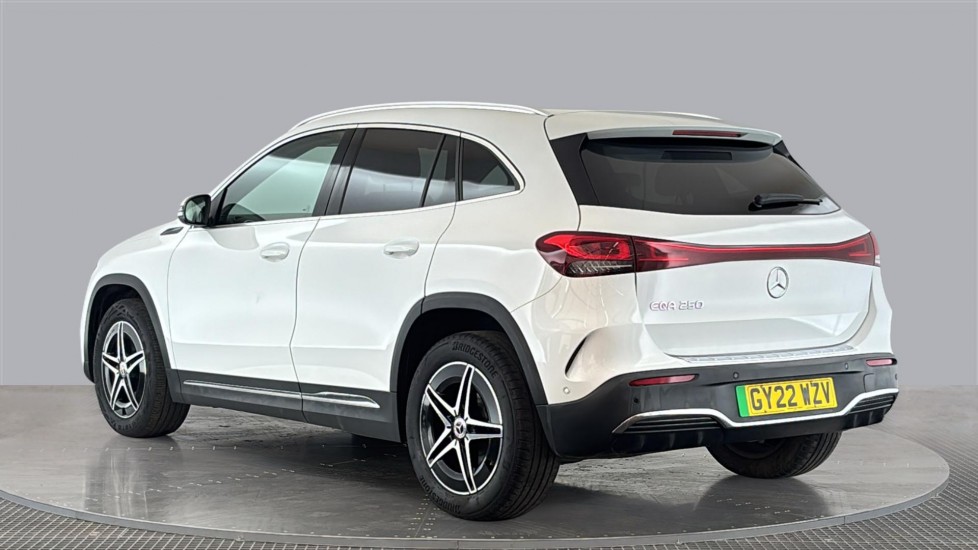 MERCEDES EQA Image 3