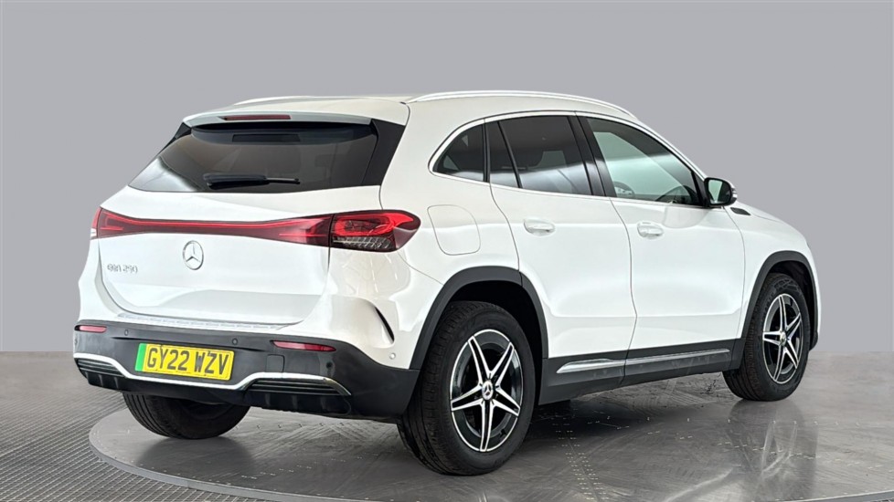 MERCEDES EQA Image 5