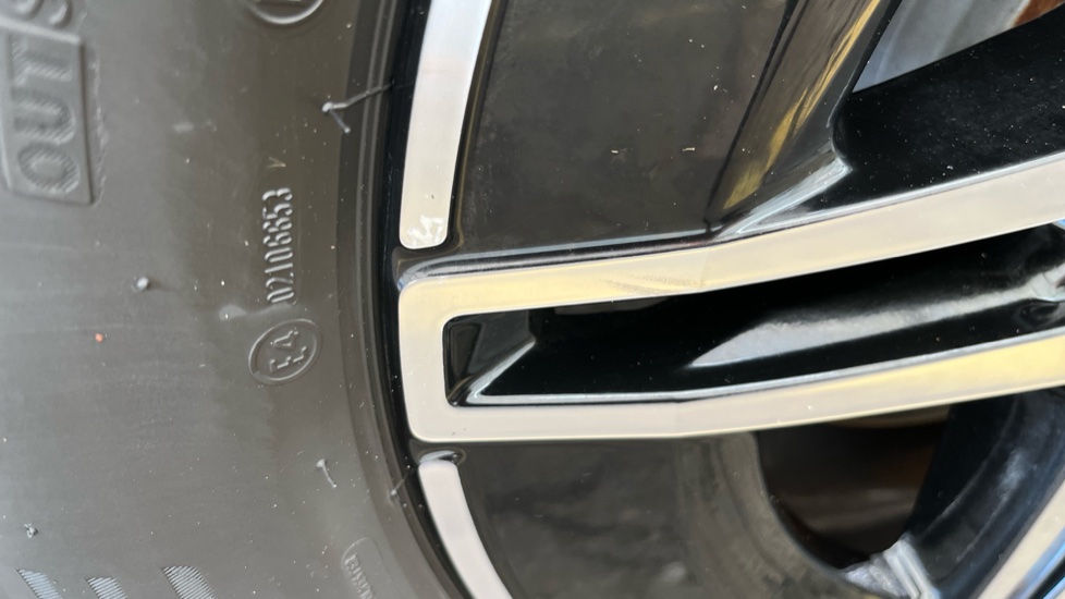 MERCEDES EQA Corrosion