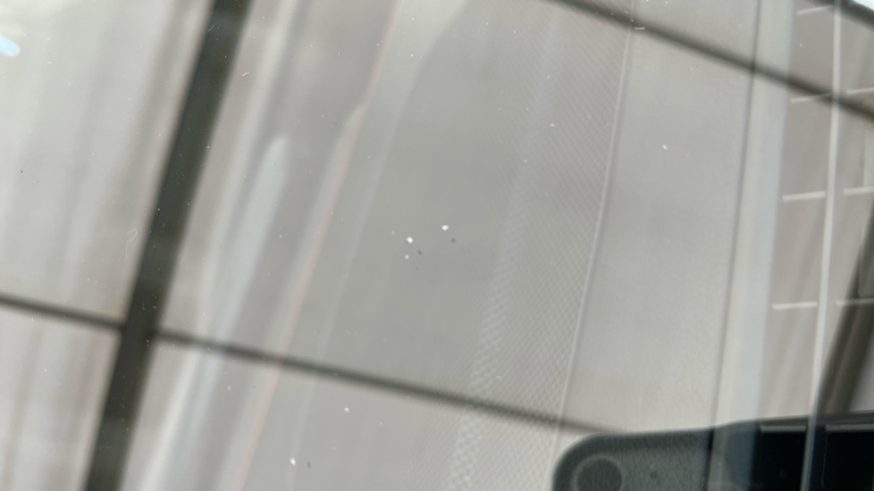 MERCEDES EQA Multiple chips