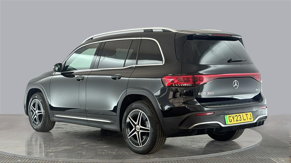 MERCEDES EQB Image 3