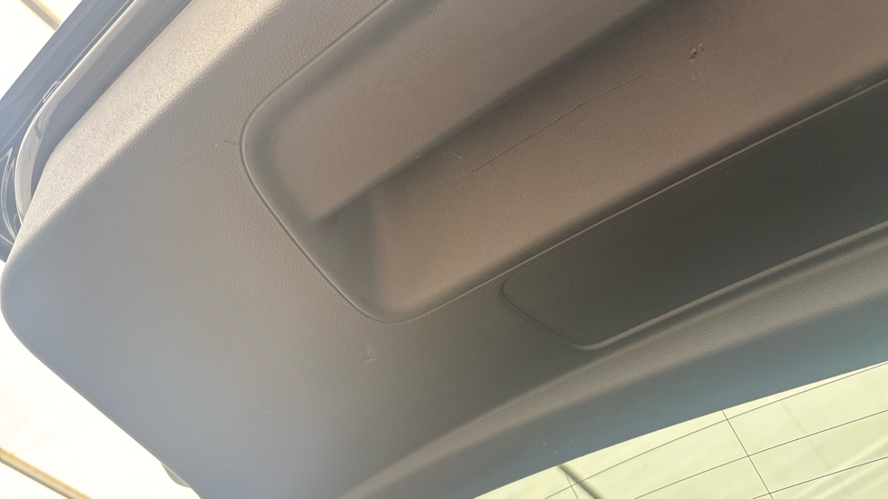 AUDI Q8 Scuff