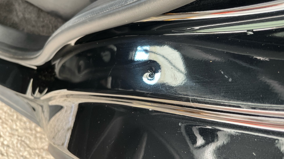 MG ZS dents