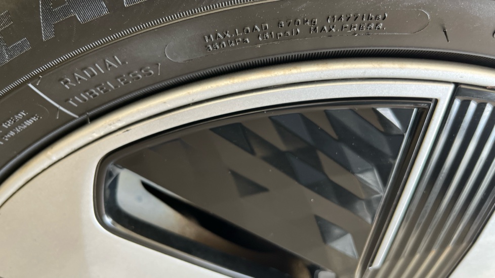 MG ZS scuffs