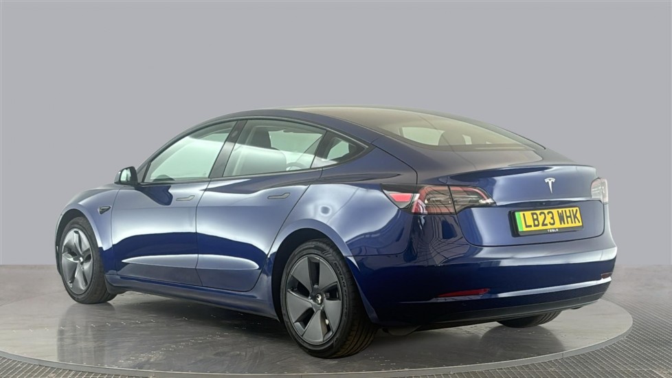 TESLA MODEL 3 Image 3