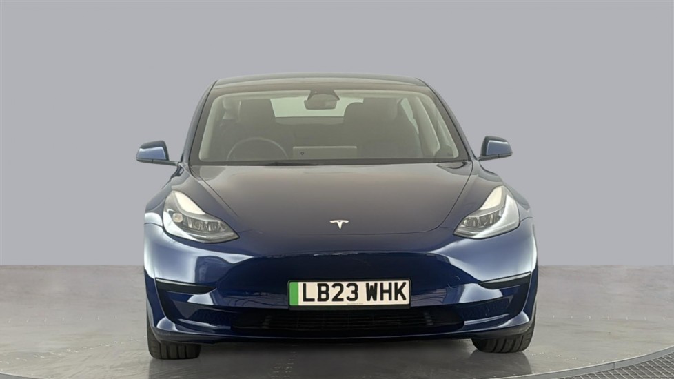 TESLA MODEL 3 Image 8