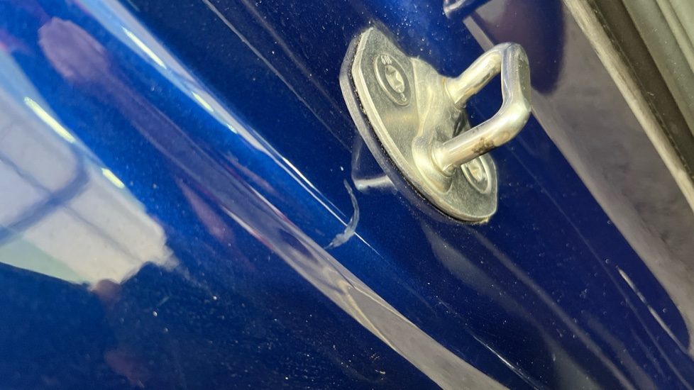 TESLA MODEL 3 os c post scratches