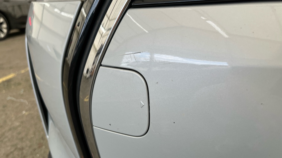 MINI HATCHBACK scratches