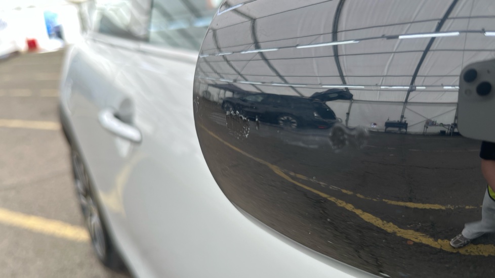 MINI HATCHBACK scratch