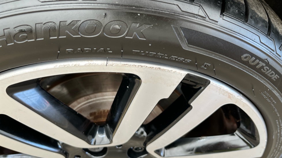 MINI HATCHBACK scuff