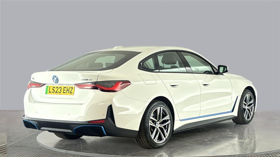 BMW I4 Image 5