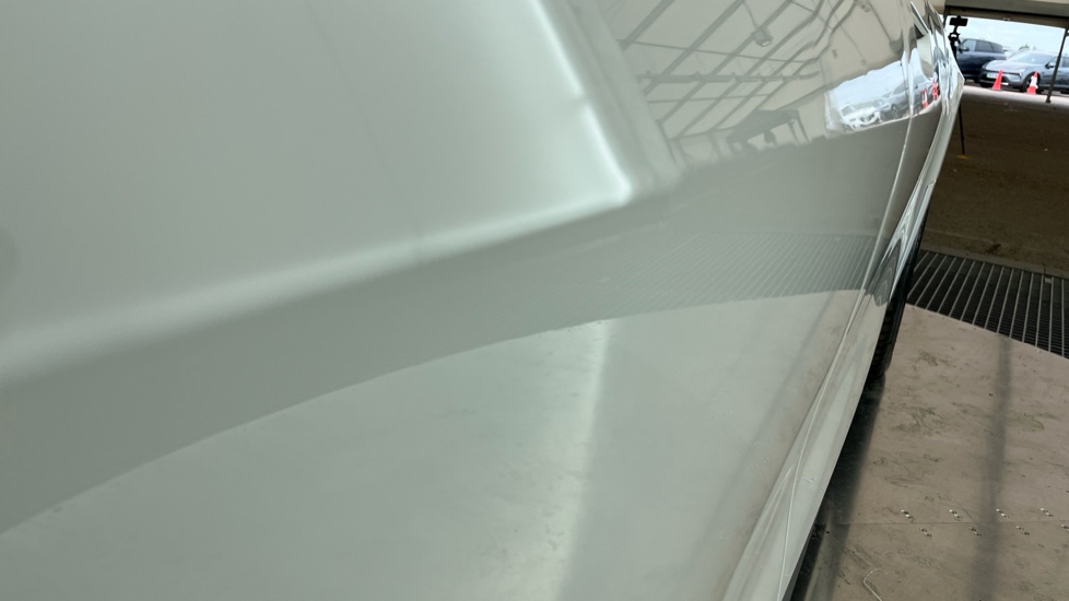 BMW I4 dents