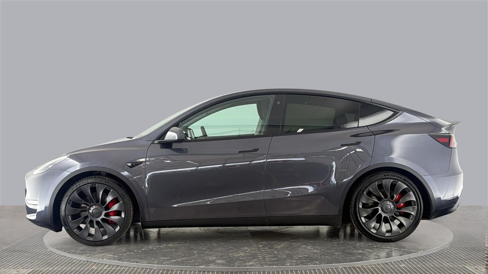 TESLA MODEL Y Image 2