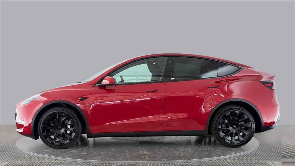 TESLA MODEL Y Image 2