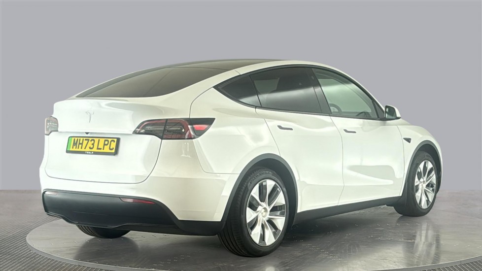 TESLA MODEL Y Image 5