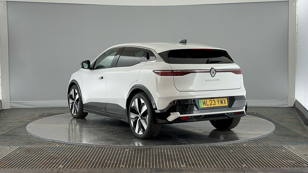 RENAULT MEGANE E-TECH Image 3