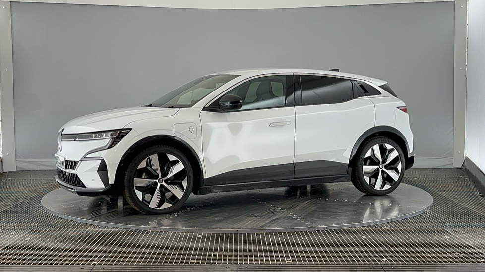 Used RENAULT MEGANE E-TECH