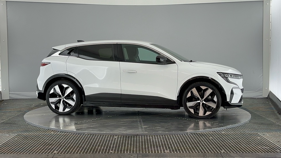 RENAULT MEGANE E-TECH Image 5