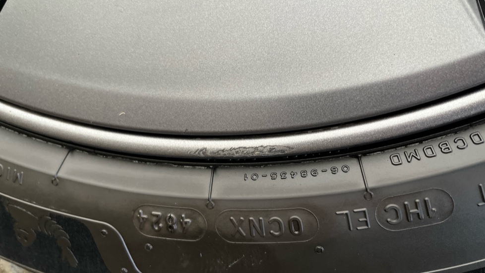 TESLA MODEL 3 Scuff