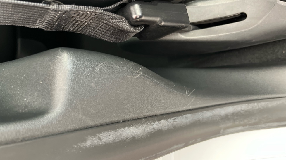 TESLA MODEL 3 Scratches