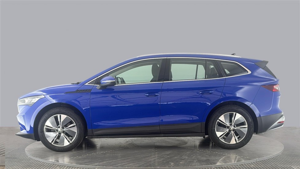SKODA ENYAQ Image 2