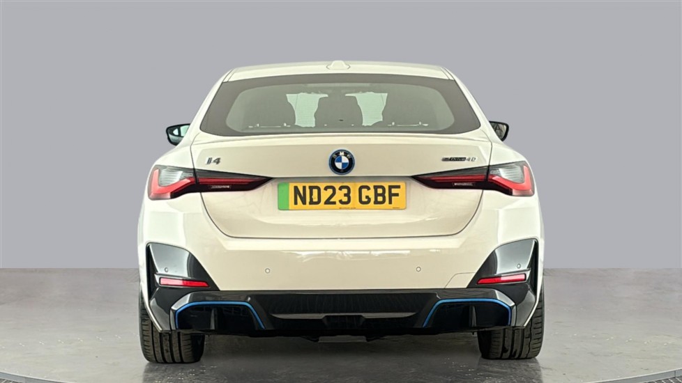 BMW I4 Image 4
