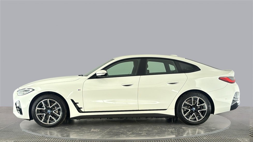 BMW I4 Image 2