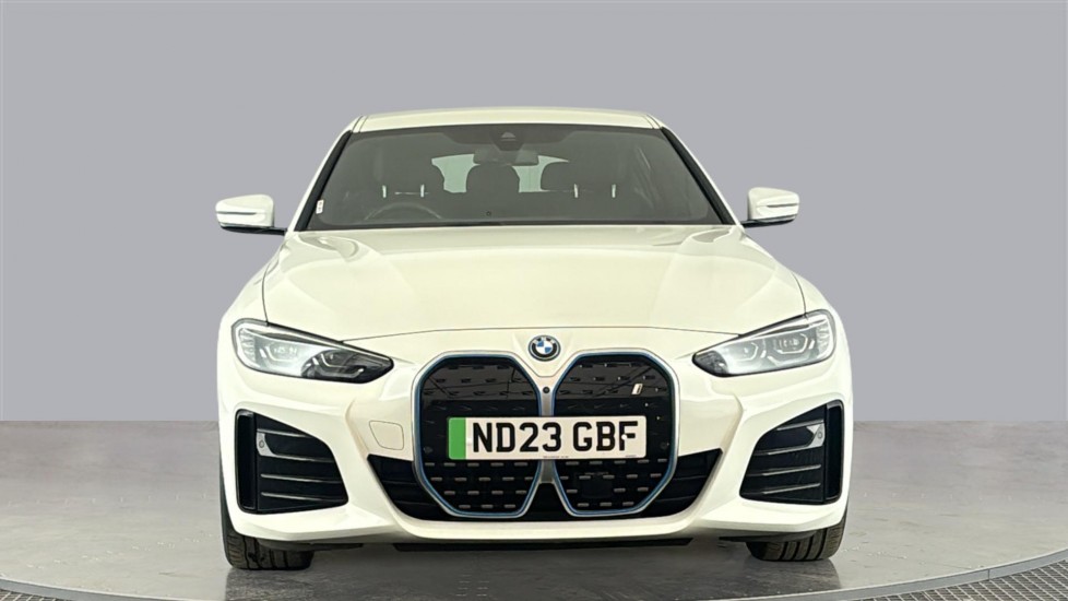 BMW I4 Image 8