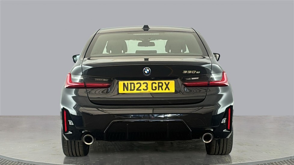 BMW 3 SERIES Image 4