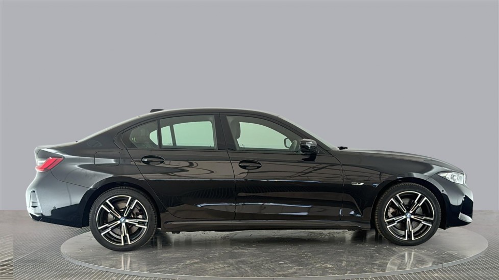 BMW 3 SERIES Image 6