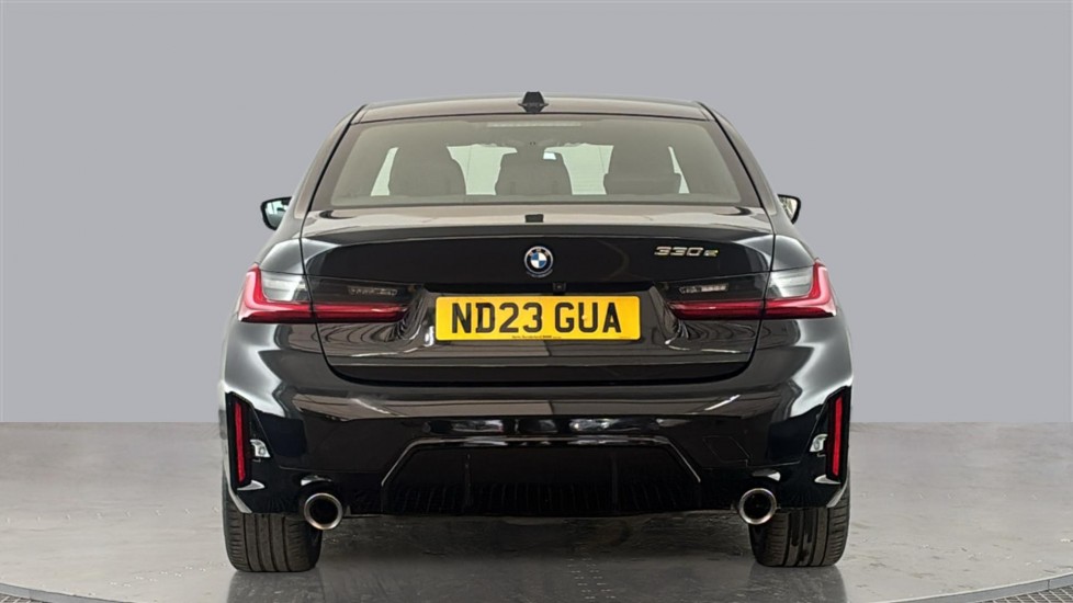 BMW 3 SERIES Image 4