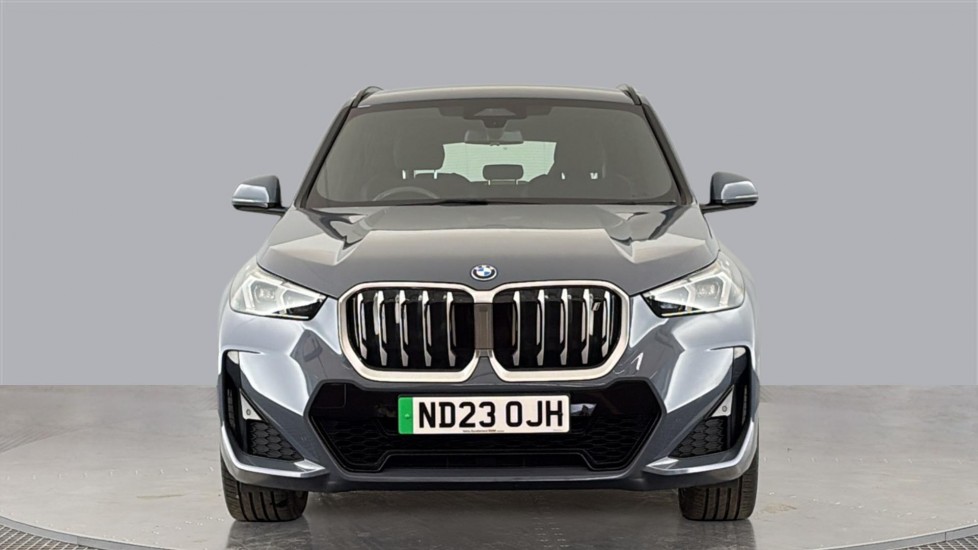 BMW iX1 Image 8
