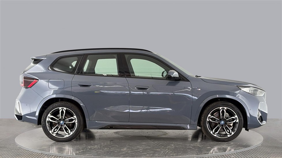 BMW iX1 Image 6