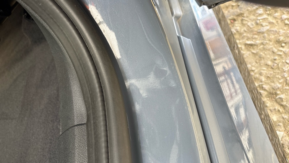 BMW iX1 Dents