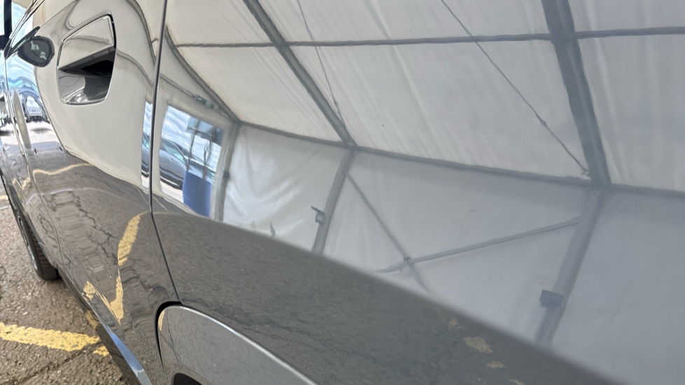 BMW iX1 Dents