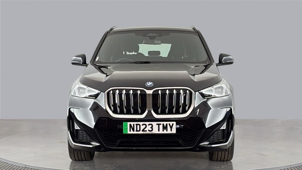BMW iX1 Image 8