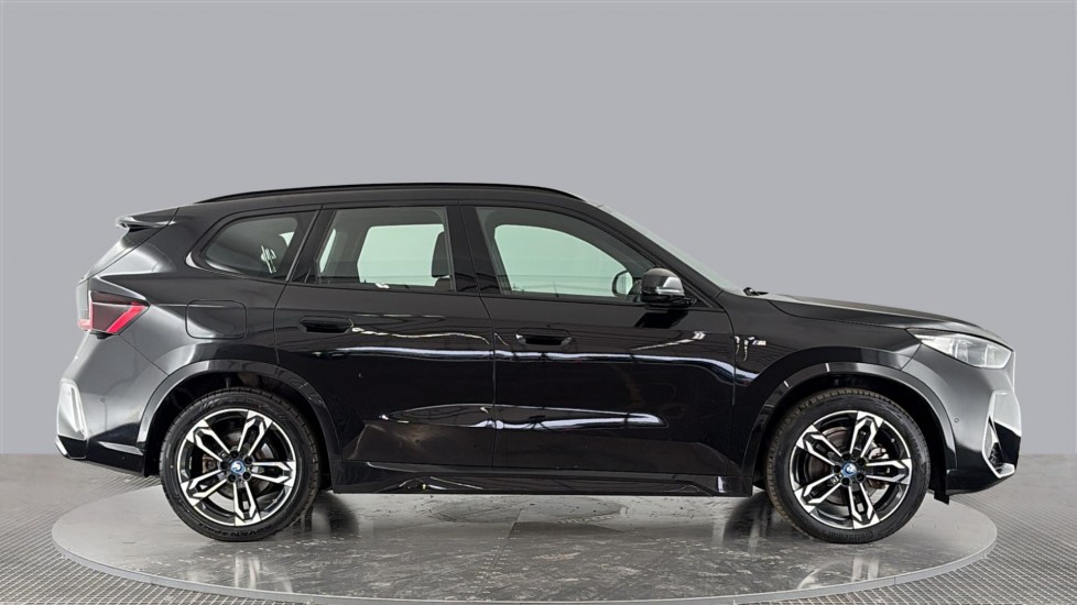BMW iX1 Image 6