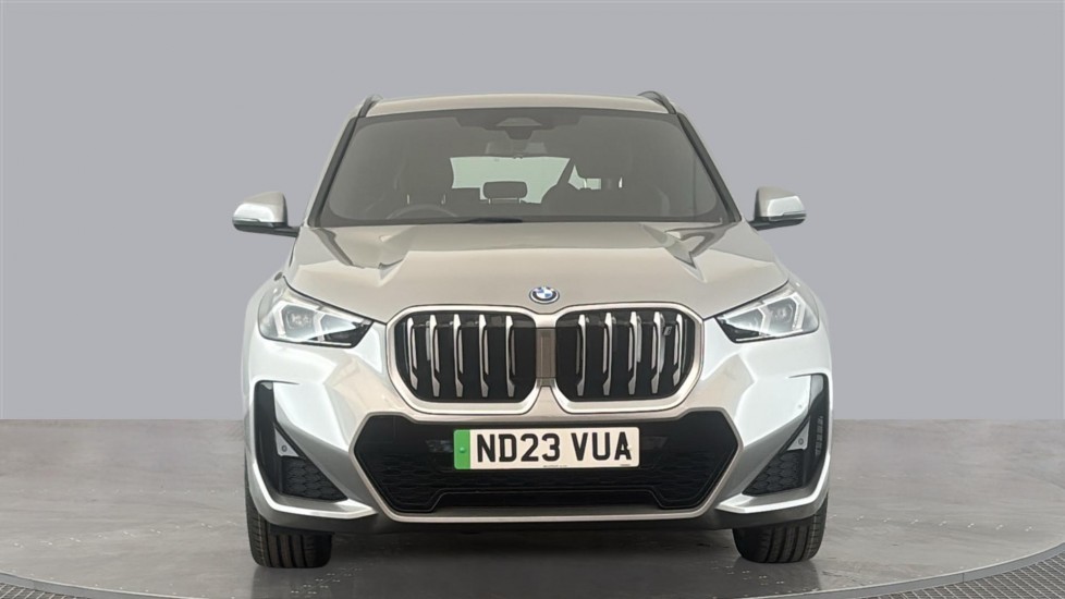 BMW iX1 Image 8