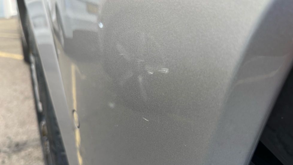 BMW iX1 Scratches and chips