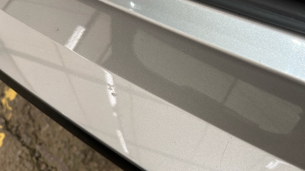 BMW iX1 Scratches and chips