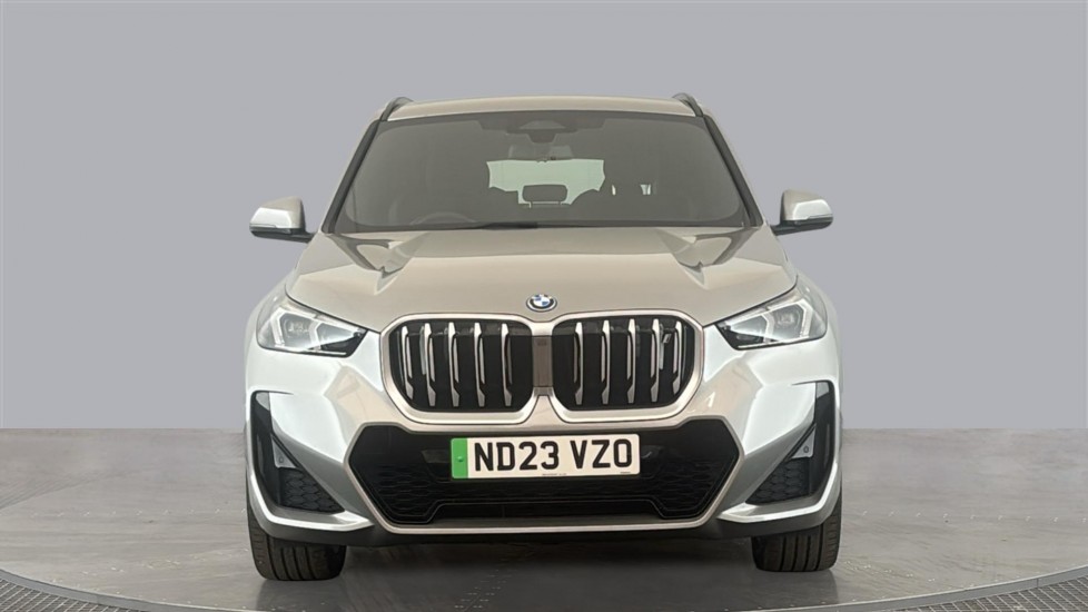 BMW iX1 Image 8