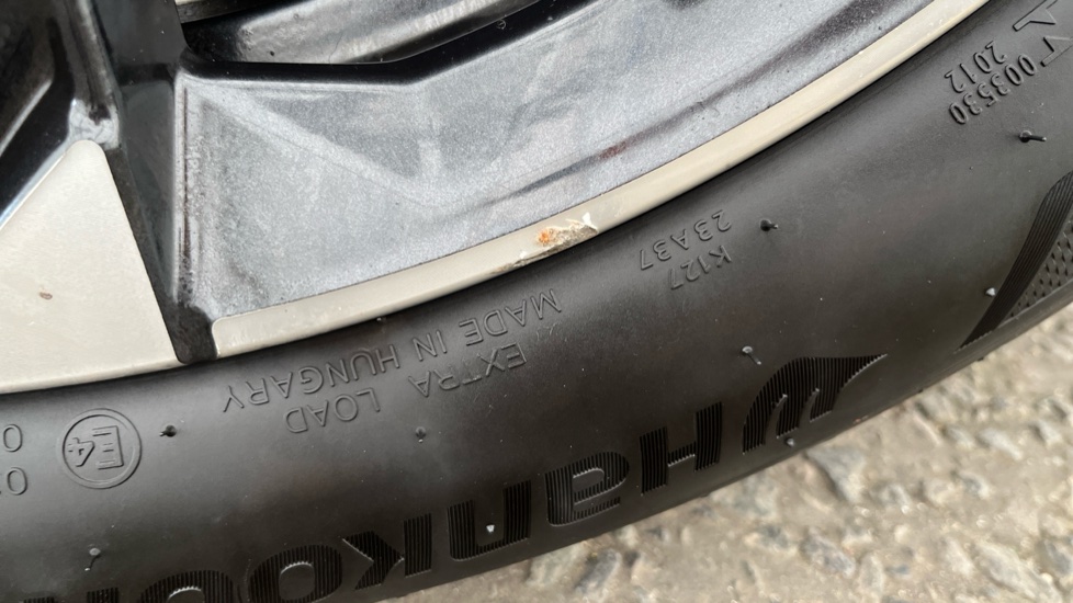 BMW iX1 Scuff