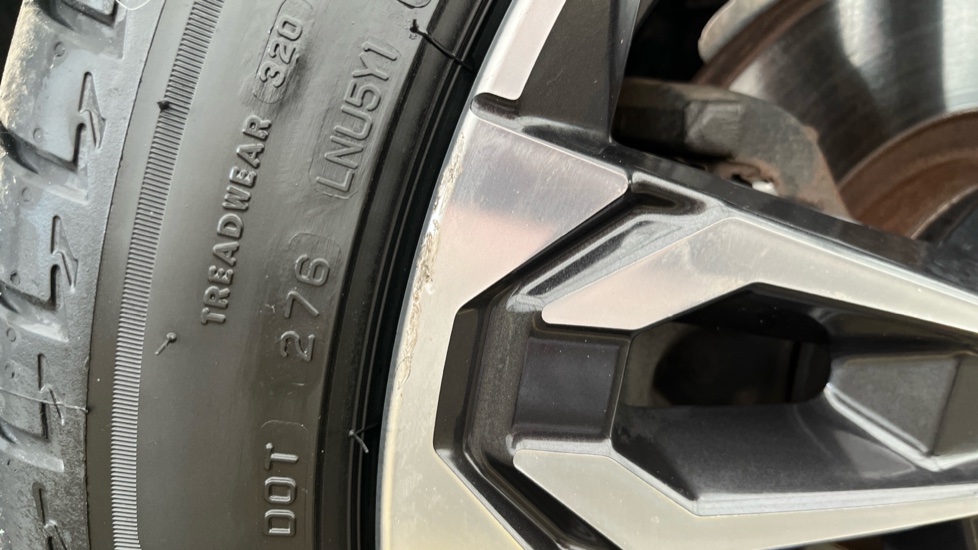 BMW iX1 Scuff
