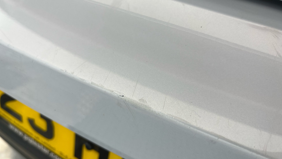 POLESTAR 2 Chips and scratches