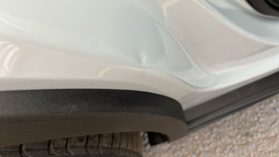 POLESTAR 2 Dent