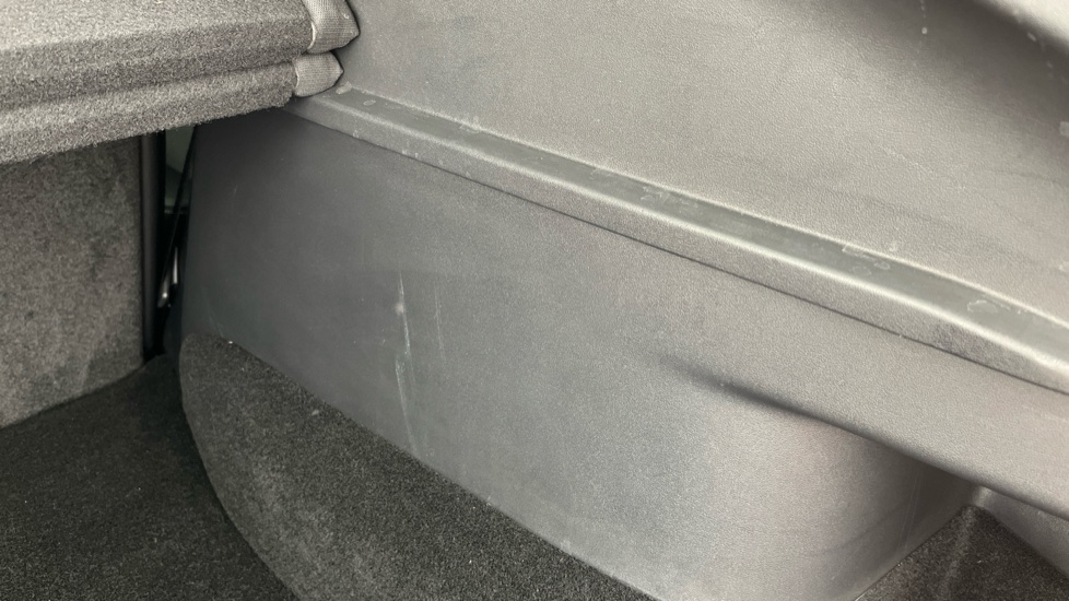 TESLA MODEL Y Scuff