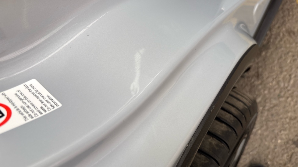 BYD SEALION 7 Dent