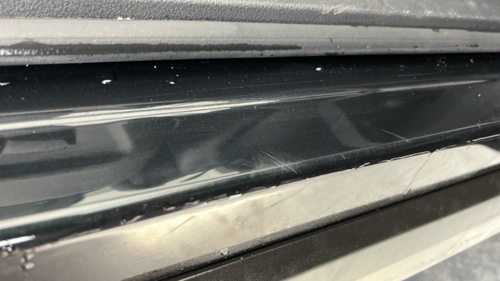NISSAN ARIYA scratches