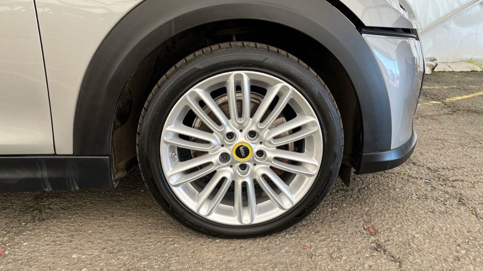 MINI HATCHBACK Image 20